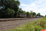 NS 4198 and UP 9002 take train 65K West